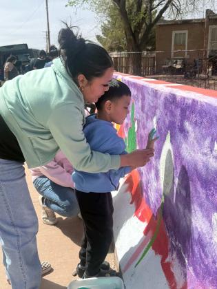 Youth Mural Project Brings Families Together on High Street