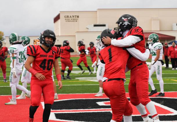 Pirates Beat Pintos in Stormy Homecoming game 19-6