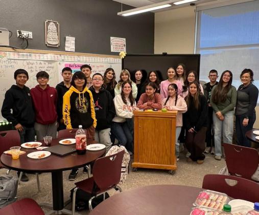 Thanks to National Junior Honor Society for Helping the Quad