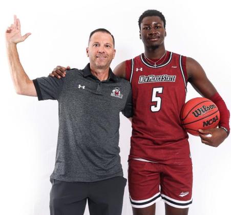 Aggies Sign Memphis Transfer Carl Cherenfant
