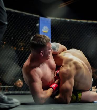 Mounted Guillotine Does it for Valdez