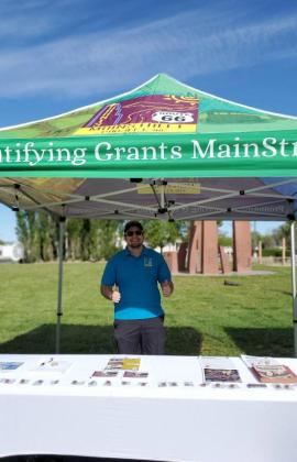 Grants Farmers Market Continues to Shine