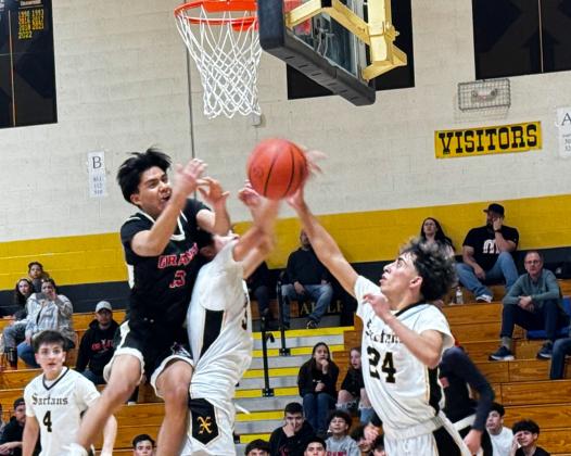 Pirates Third in District Play