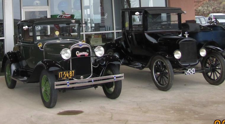 Model A Club attended the Pink Ribbon Photo by Roger Siegmann