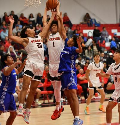 Pirates getting to work on the boards at the Eddie Pena Match-Up this past weekend. The Pirates played the L-A Hawks in the reformatted Match-Up. Franklin Romero - CC