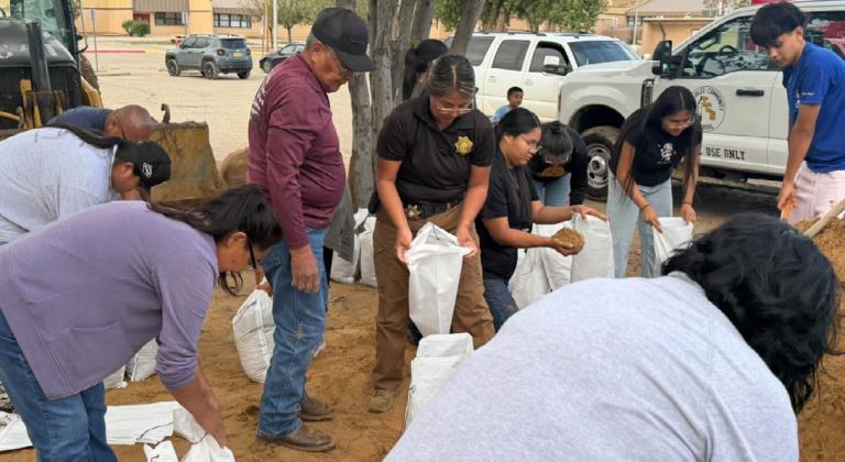 To’Hajiilee Community Rallies to Protect School from Flooding