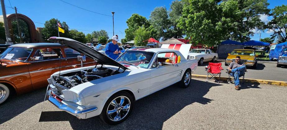 2nd place winner Steve Curtright with a 1966 Mustang
