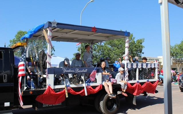 Parade Winners
