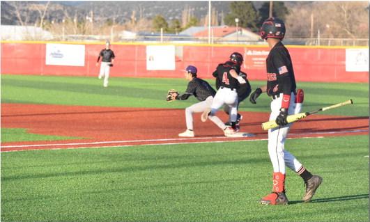Pirates Clip Eagles Wings in 9