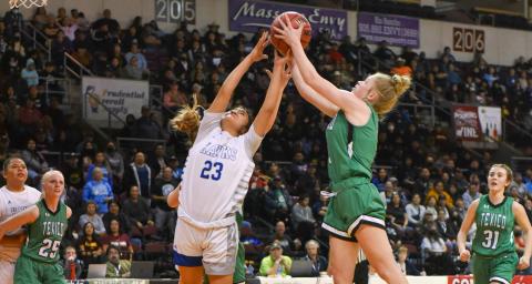 Lady Hawks Short in Semis, 45-41