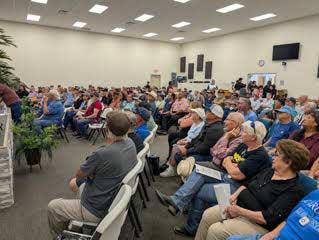 Photo of half of the 556 people who attended in meeting. Sylvia Anzures Gonzales - CC