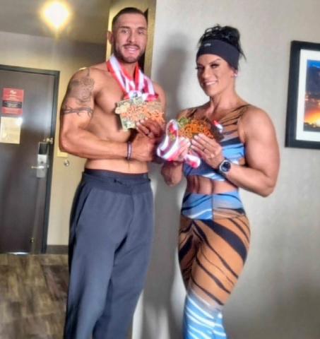 T-Bones Gym Owners Step on Bodybuilding Stage After 125-Pound Transformation