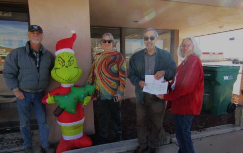 Roger Siegmann, Josephine Hurtado, president of Rotary, Nestor Griego, foundation treasurer, Evelyn Siegmann, organizer. Sylvia Anzures Gonzales - CC